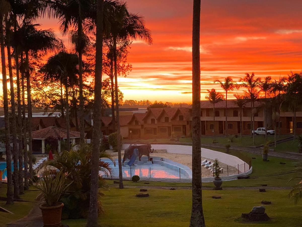 Eduardos Park Hotel Cotia  Eksteriør billede